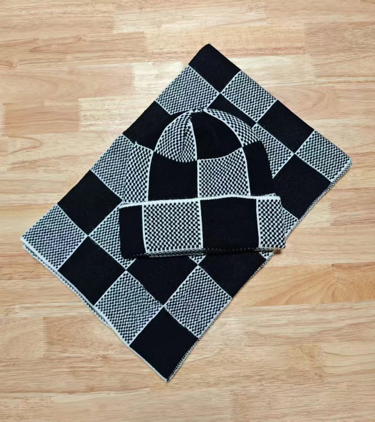 Ensemble écharpe + bonnet LV Marque Déposée