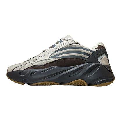 Yeezy 700 v2